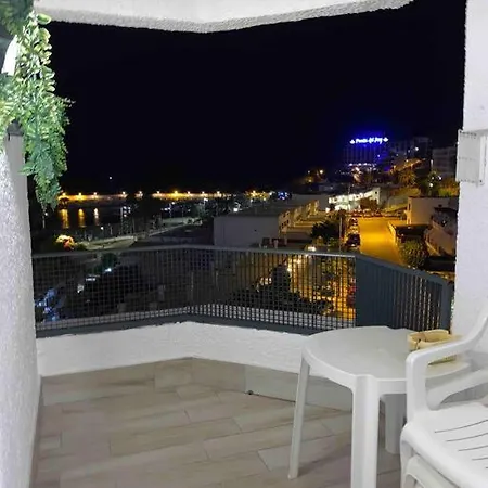 Con Vistas A La Playa, Puerto Rico
